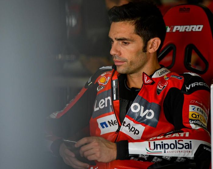 Test Rider Ducati, Michele Pirro sudah mendapatkan jatah wildcard di MotoGP 2021. 