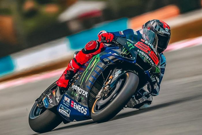 Test rider tim Yamaha pabrikan, Jorge Lorenzo, nasib balapan di MotoGP Catalunya 2020 sebagai wild card terancam batal karena MotoGP Catalunya 2020 resmi ditunda