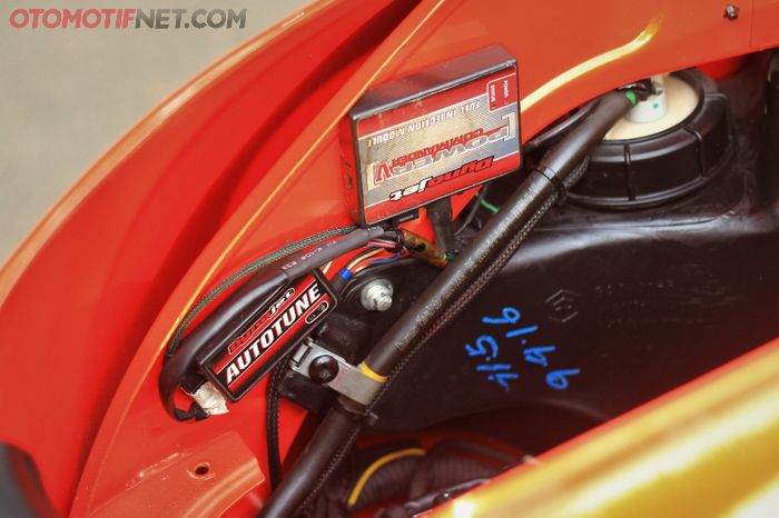 Power Commander V tidak ada khusus Vespa, tapi bisa subtitusi dari motor lain dan tersedia dengan auto tune