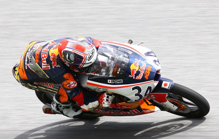 Mario S.A berhasil amankan podium kedua pada balapan pertama Red Bull Rookies Cup Valencia 2020