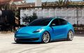 Tesla Model Y Gaya Bagged, Pakai Pelek Vossen, Jubah Biru Bikin Segar
