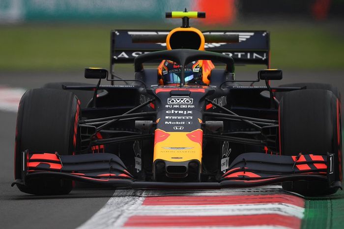Max Verstappen menyebut tim Red Bull akan lebih fokus ke balapan, karena sulit untuk berasing melawan Ferrari di sesi kualifikasi F1 Meksiko 2019