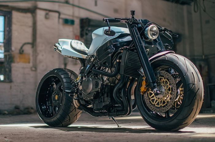 Honda CBR954RR custom &ldquo;retro-fighter&rdquo; dari Wenley Moto Design