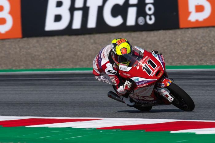 Sergio Garcia dari tim SANTANDER Consumer GASGAS keluar sebagai pemenang Moto3 Austria 2021