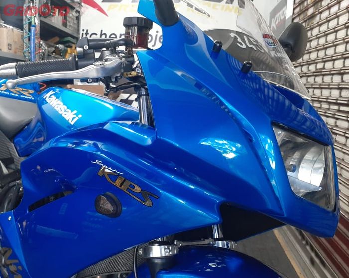 Body Kawasaki Ninja RR repaint biru Kawasaki