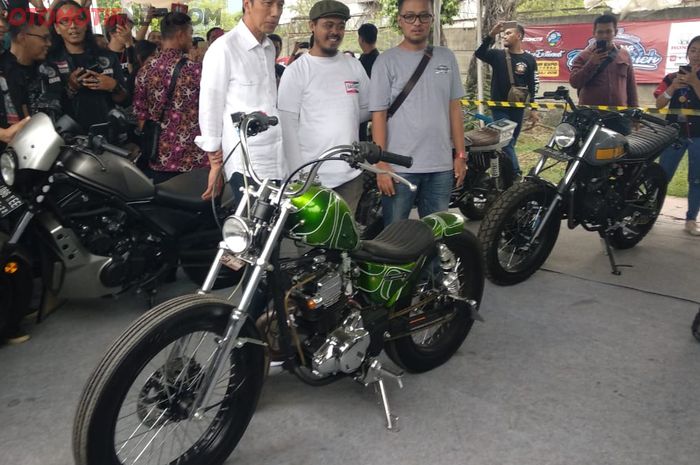 Presiden Jokowi berkenan datang ke OTOBURSA Tumplek Blek 2018 merupakan dukungan terhadap industri kreatif otomotif