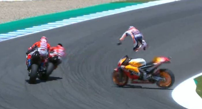 Tabrakan beruntun Jorge Lorenzo, Dani Pedrosa dan Andrea Dovizioso.