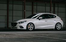 Mazda3 Tampil Kalem Didominasi Warna Putih Tapi Tidak Dengan Kabinnya