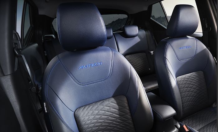 Tampilan kabin Nissan Kicks e-Power Autech dengan pelapis baru