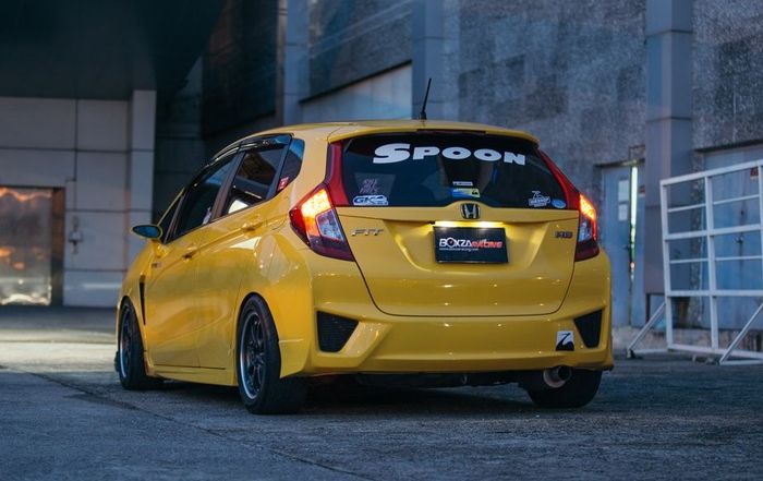 Tampilan belakang Honda Jazz dibuat simpel dengan bumper dari Fit RS Jepang