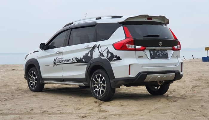 Suzuki XL7 Alpha MT white pearl