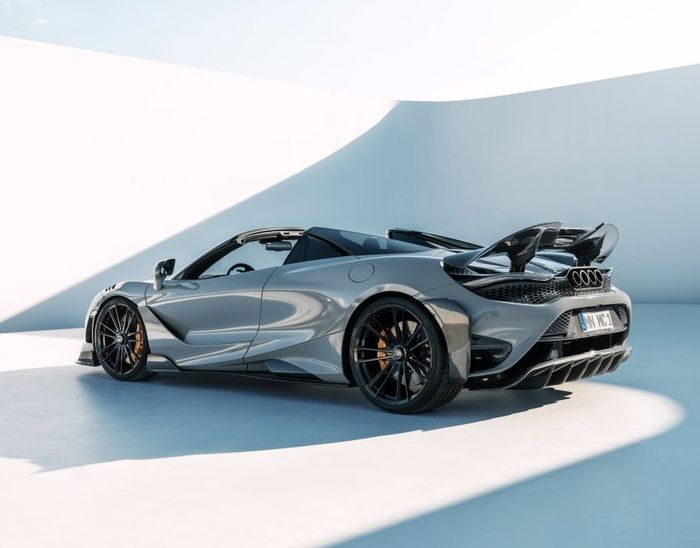 Modifikasi McLaren 765LT Spider juga mendapat aero kit karbon dan pelek Vossen