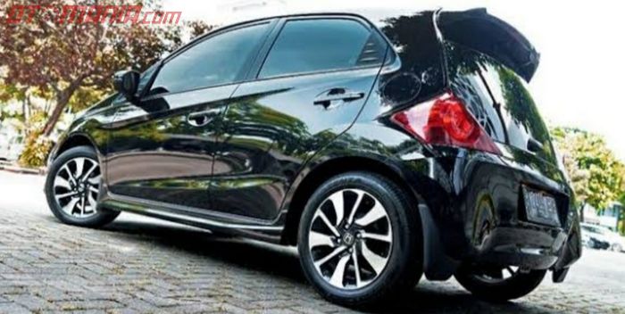 Honda Brio RS lawas