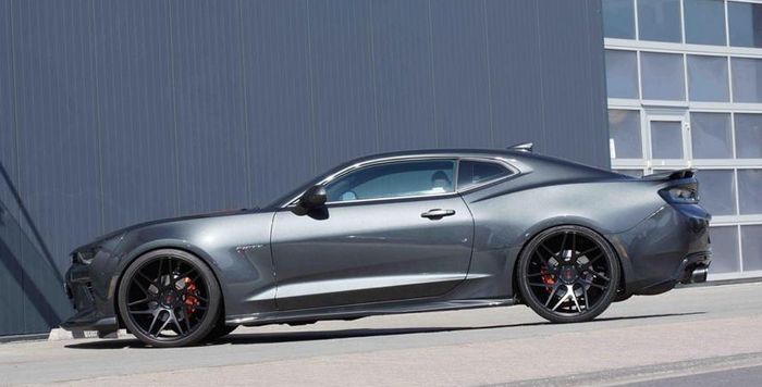 Chevrolet Camaro SS Fifty Edition ditopang coilover dari KW V3    