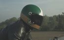 Inilah Helm AGV X3000 Giacomo Agostini Replica, Desainnya Khas Pembalap Jadul