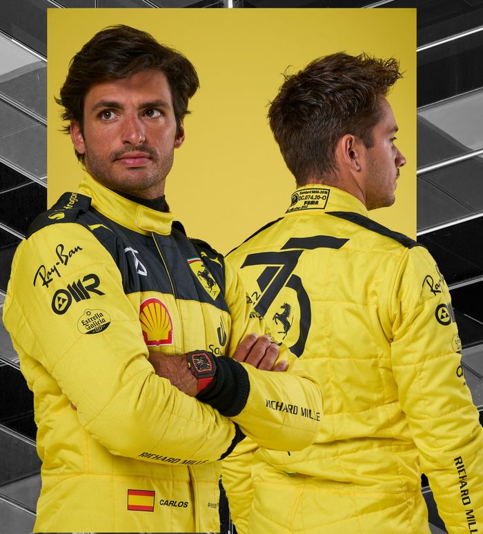 Baju balap Carlos Sainz dan Charles Leclerc di F1 Italia 2022 berwarna kuning kombinasi hitam