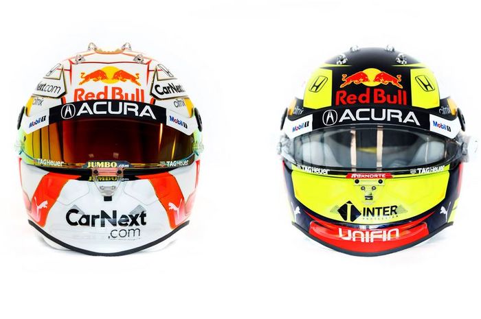 Merek Acura di visor helm pembalap tim Red Bull, Max Verstappen dan Sergio Perez untuk di F1 Amerika 2021