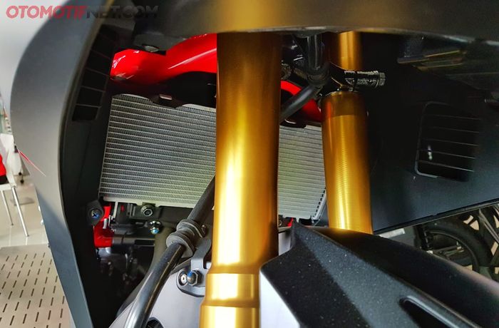 Bentuk Radiator Honda CBR250RR