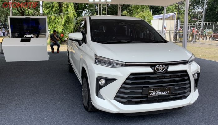 Ada diskon untuk pembelian Toyota Avanza di Otobursa Tumplek Blek 2022.