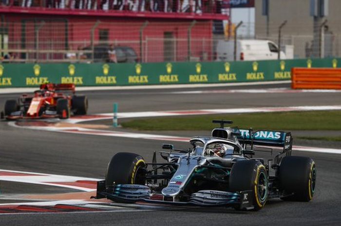 Lewis Hamilton mampu menutup gelaran F1 Abu Dhabi 2019 dengan kemenangan