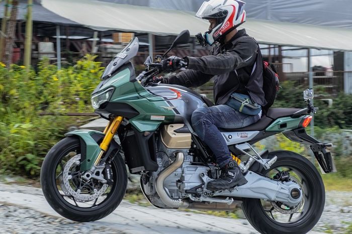 Moto Guzzi V100 Mandello kami coba langsung di Malaysia