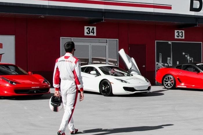 Pilihan mobil supercars yang bisa dikendarai di Dream Racing