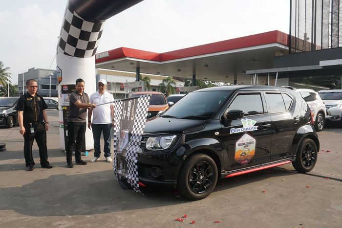 Ignis GL saat seremoni Holiday Fun Drive 2019