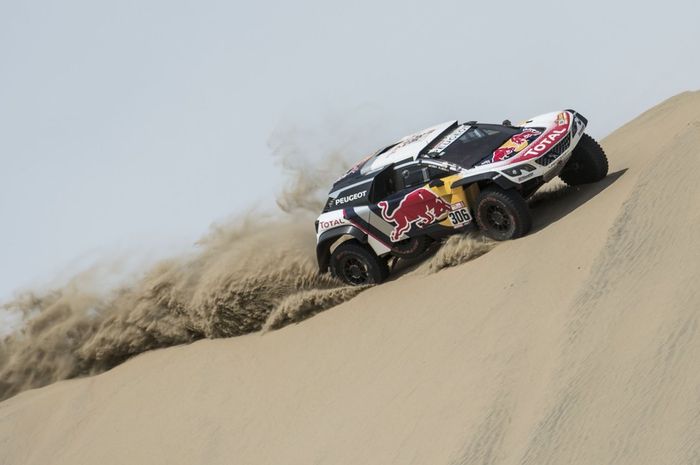 Sebastien Loeb terpaksa tidak bisa menggeber mobilnya secara maksimal di tahapan pertama Reli Dakar 2018
