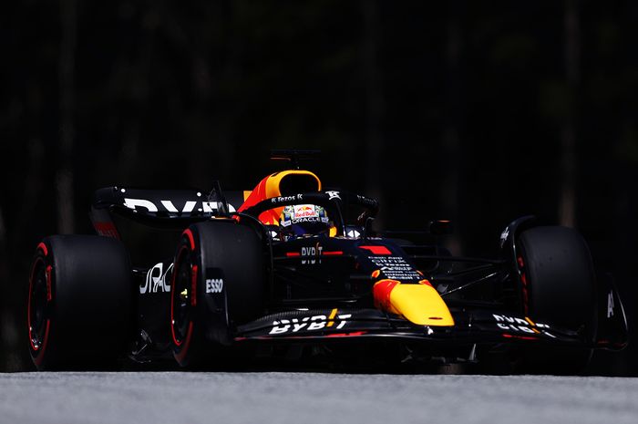 Max Verstappen berhasil mengamankan pole position pada hasil kualifikasi F1 Austria 2022
