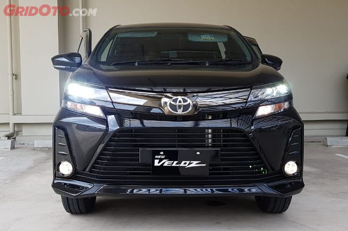 Toyota Veloz 2019 yang Sudah Dibekali Lampu Utama LED