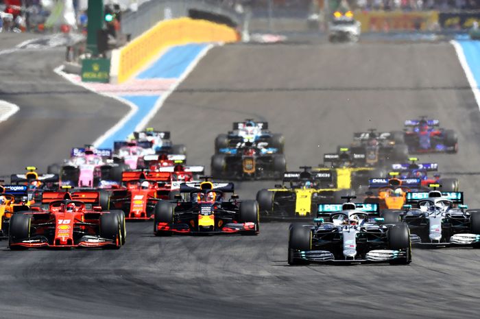 Kalender baru F1 2020 telah umumkan, delapan seri balapan awal yang seluruhnya digelar di Eropa tanpa penonton