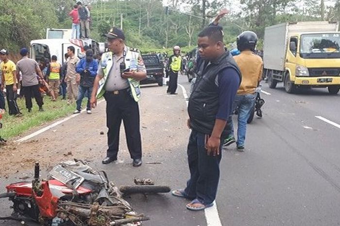 Kecelakaan kembali terjadi di Tanjakan Emen, Subang Jabar.
