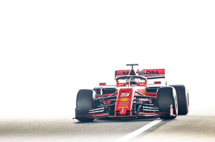 Tertinggal dari tim Mercedes ddi hari pertama F1 Jepang, Sebastian Vettel mengklaim performa Ferrari tidak seburuk seperti yang terlihat