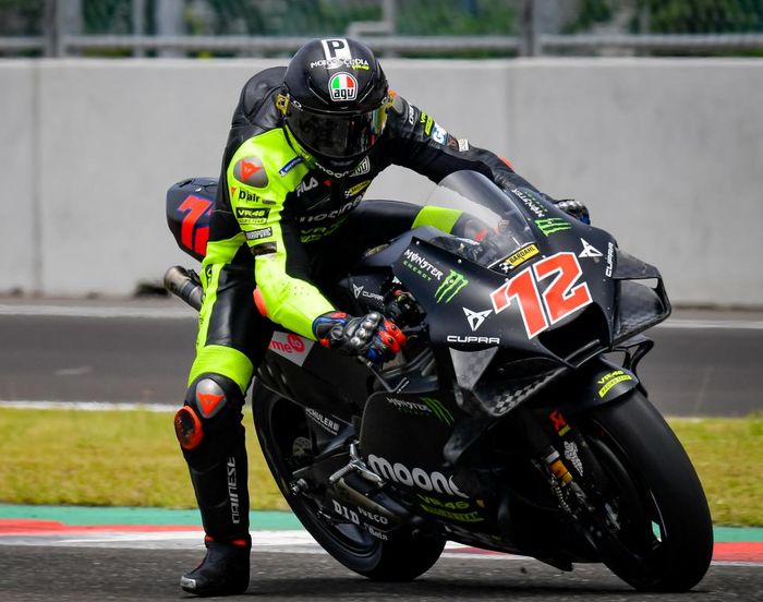 Mooney VR46 Racing Team mempromosikan salah satu rider akademinya, Marco Bezzzecchi ke MotoGP 2022