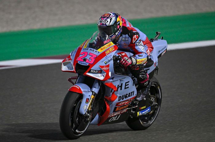 Enea Bastianini langsung tancap gas,sementara Marc Marquez crash pada sesi  pemanasan alias Warm Up MotoGP Qatar 2022