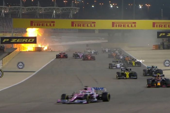 Crash mengerikan lap pertama F1 Bahrain 2020