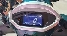 Berbagi Basis Dengan Vario 160, Apa Saja Fitur Yang Ada Di Stylo 160?