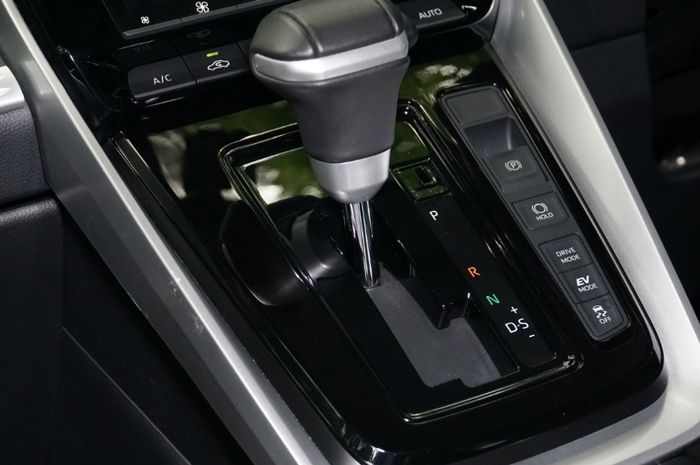 Transmisi Toyota Kijang Innova Zenix