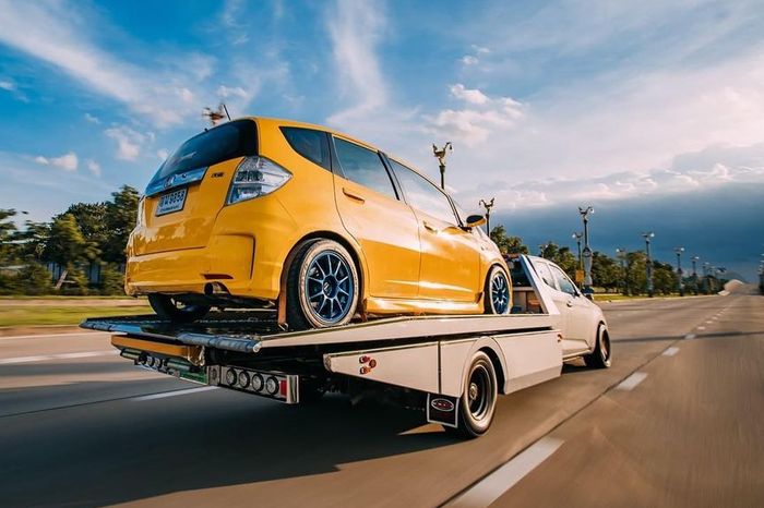 Modifikasi Honda Jazz GE8 bertengger manis di Isuzu D-Max towing 