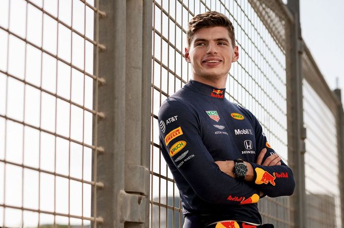 Max Verstappen melakoni sisa hukumannya tersebut dengan menghadiri program FIA International Stewards