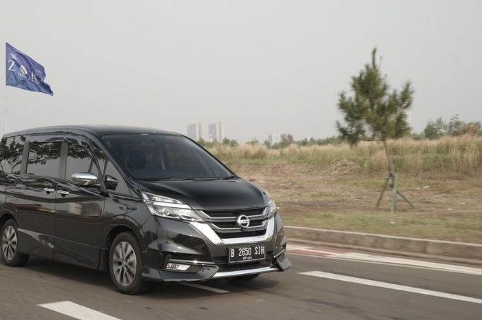 Nissan Serena Highway Star 2019