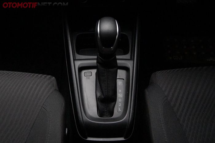 PenyebabTransmisi Otomatis Mobil Bisa Nyangkut