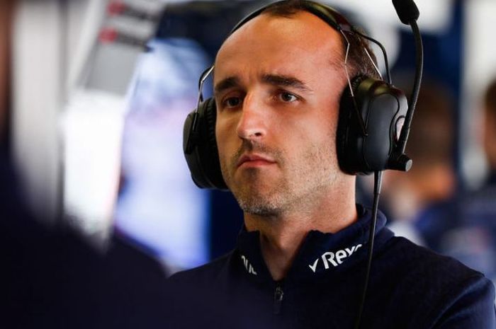 Robert Kubica mengaku santai menghadapi tekanan F1 berkat pengalamannya