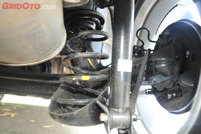 Suspensi Honda Brio Satya cenderung lebih keras