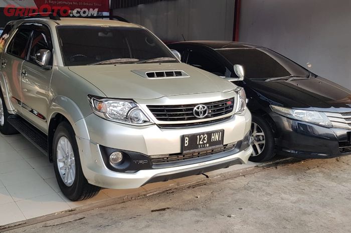 Toyota Fortuner VNT TRD