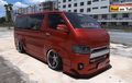 Toyota HiAce Sporty Pakai Wide Body Kit, Sayap Belakang Bikin Gagal Fokus