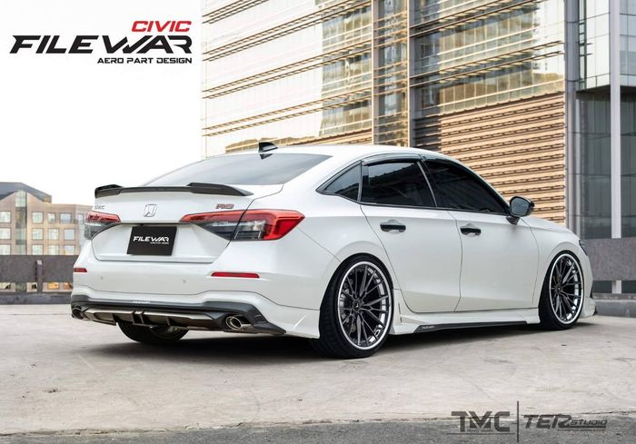 Modifikasi All New Honda Civic tampil sporty garapan Ter Studio, Thailand