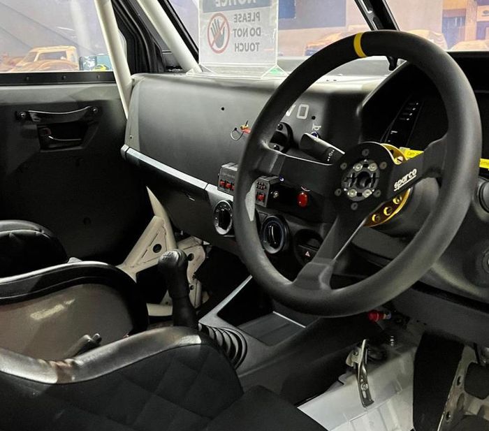 Interior modifikasi Toyota Rangga
