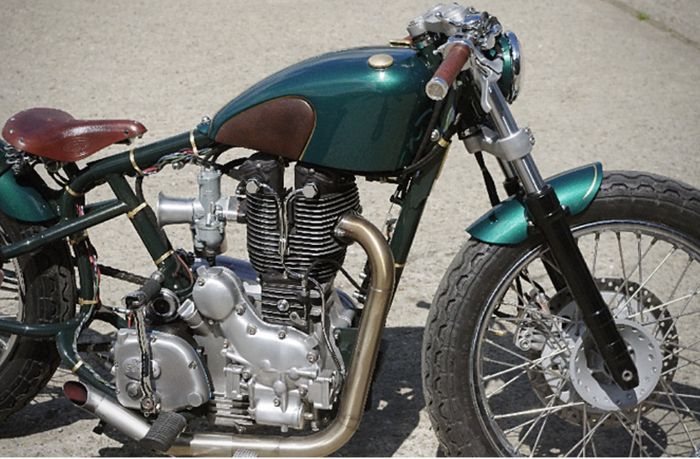 Roya Enfield Bullet Electra custom boardtracker-bobber besutan Old Empire Motorcycles