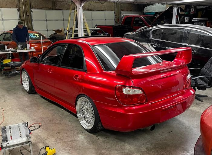 Tampilan belakang odifikasi Subaru Impreza WRX dengan wajah Mitsubishi Lancer Evo